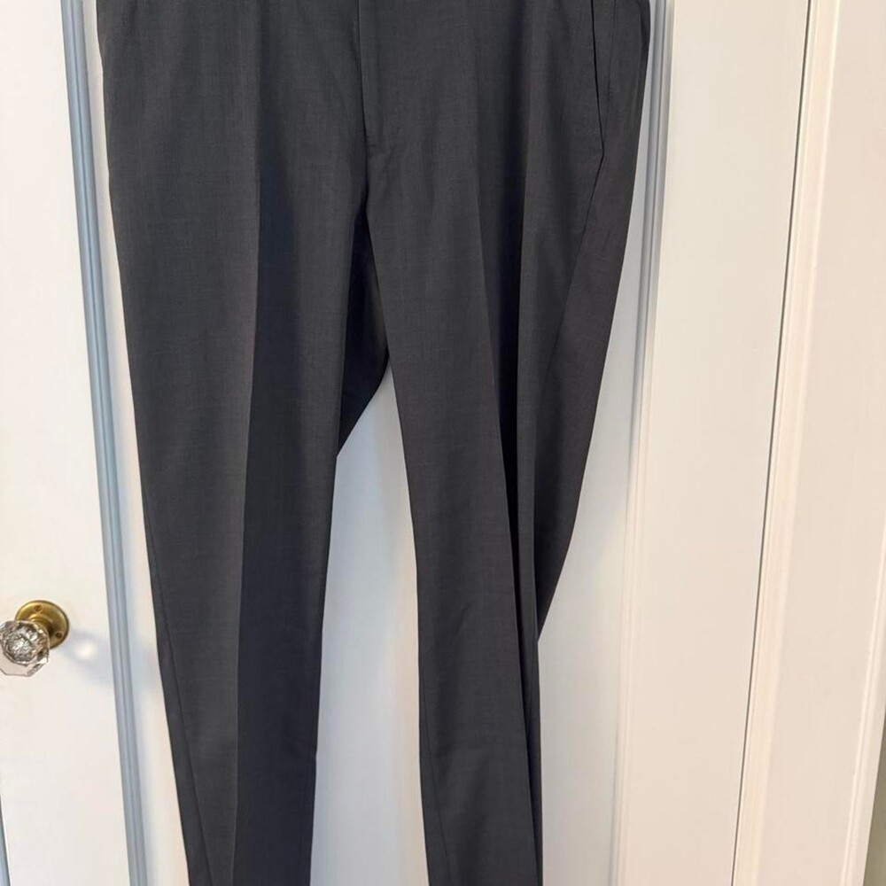 DKNY charcoal gray dress pants with subtle pinstripe, size 38x32. Brand new with
